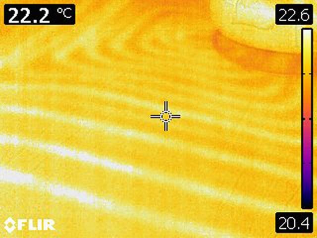 Leckageortung – Thermografie bei einer Fußbodenheizung