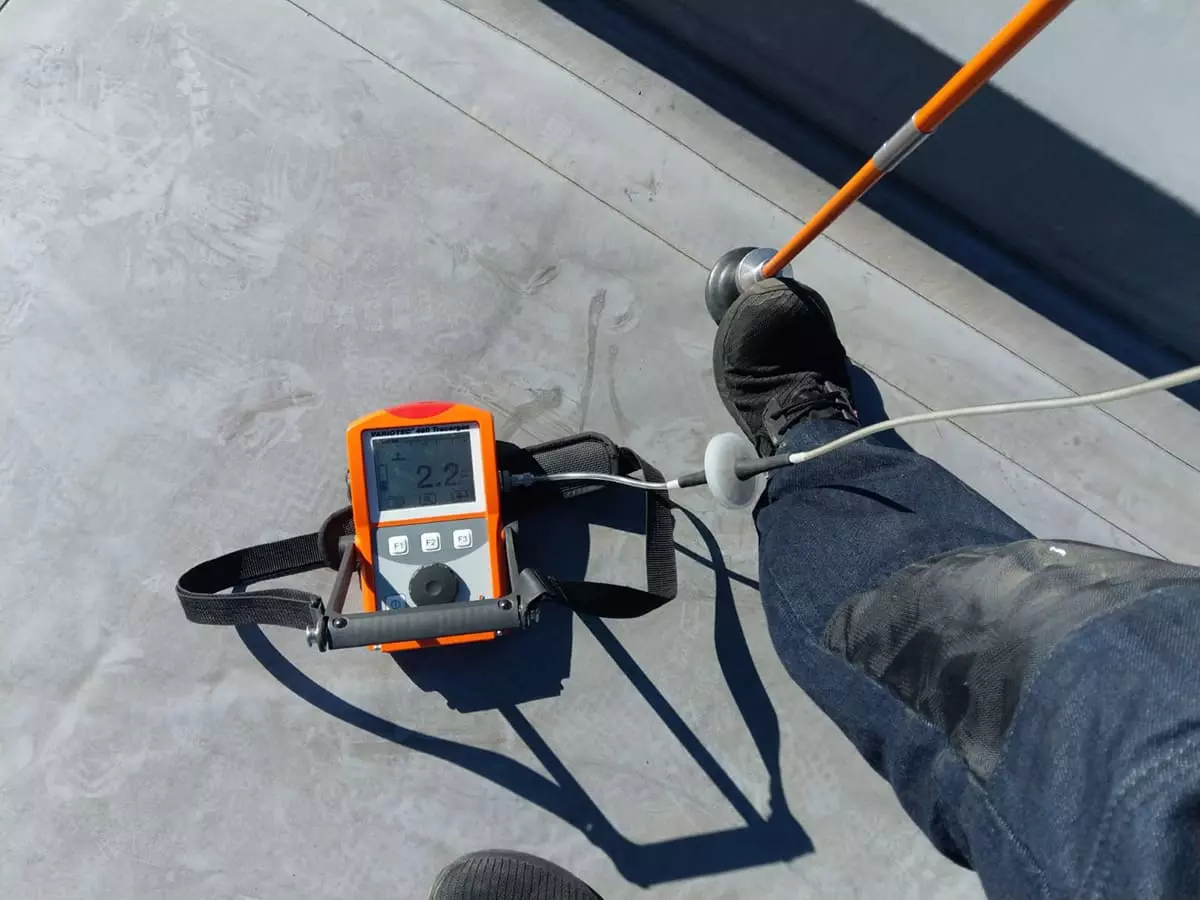 Leakage detection - flat roof