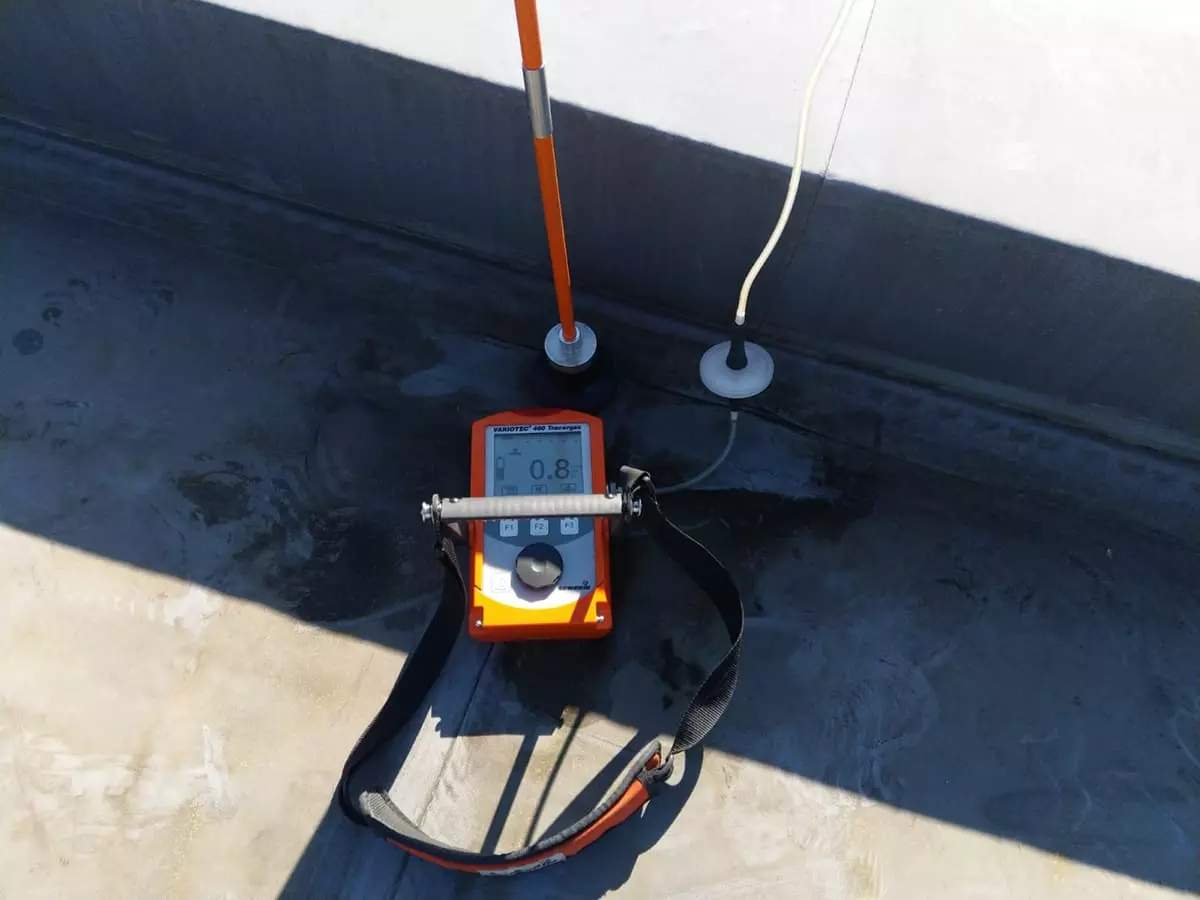 Leakage detection - flat roof