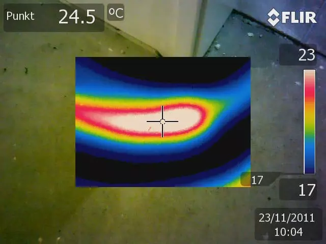 Leakage detection - thermography in an underfloor heating system